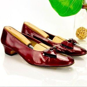 Salvatore Ferragamo Women's Pump Size 6 Red Burgundy Patent Leather Vintage Low